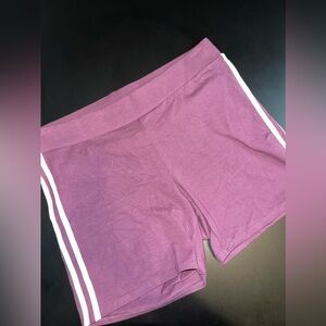 Torrid 5 Inch Signature Waist Side Stripe Bike Short in Purple Size 2 (2XL) EUC